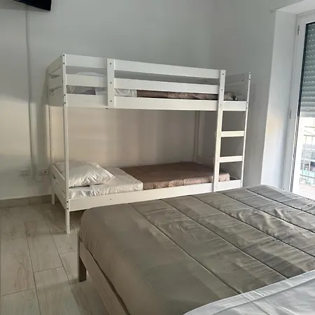 Rent House Scauri 明图尔诺