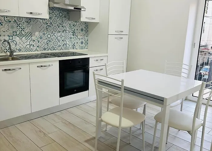 Rent House Scauri 公寓